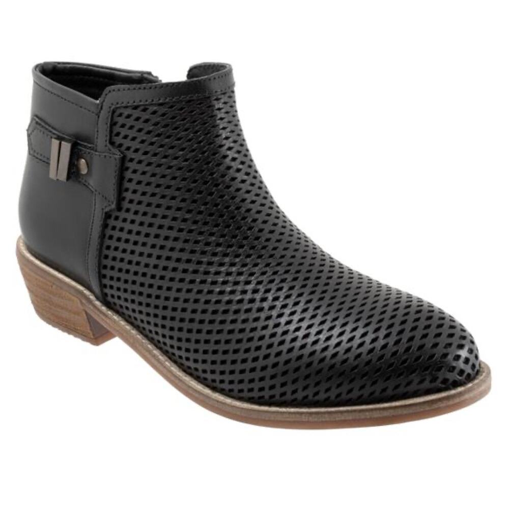 Softwalk Rimini Perf Womens Black Ankle & Booties Boots Size 8 M New !